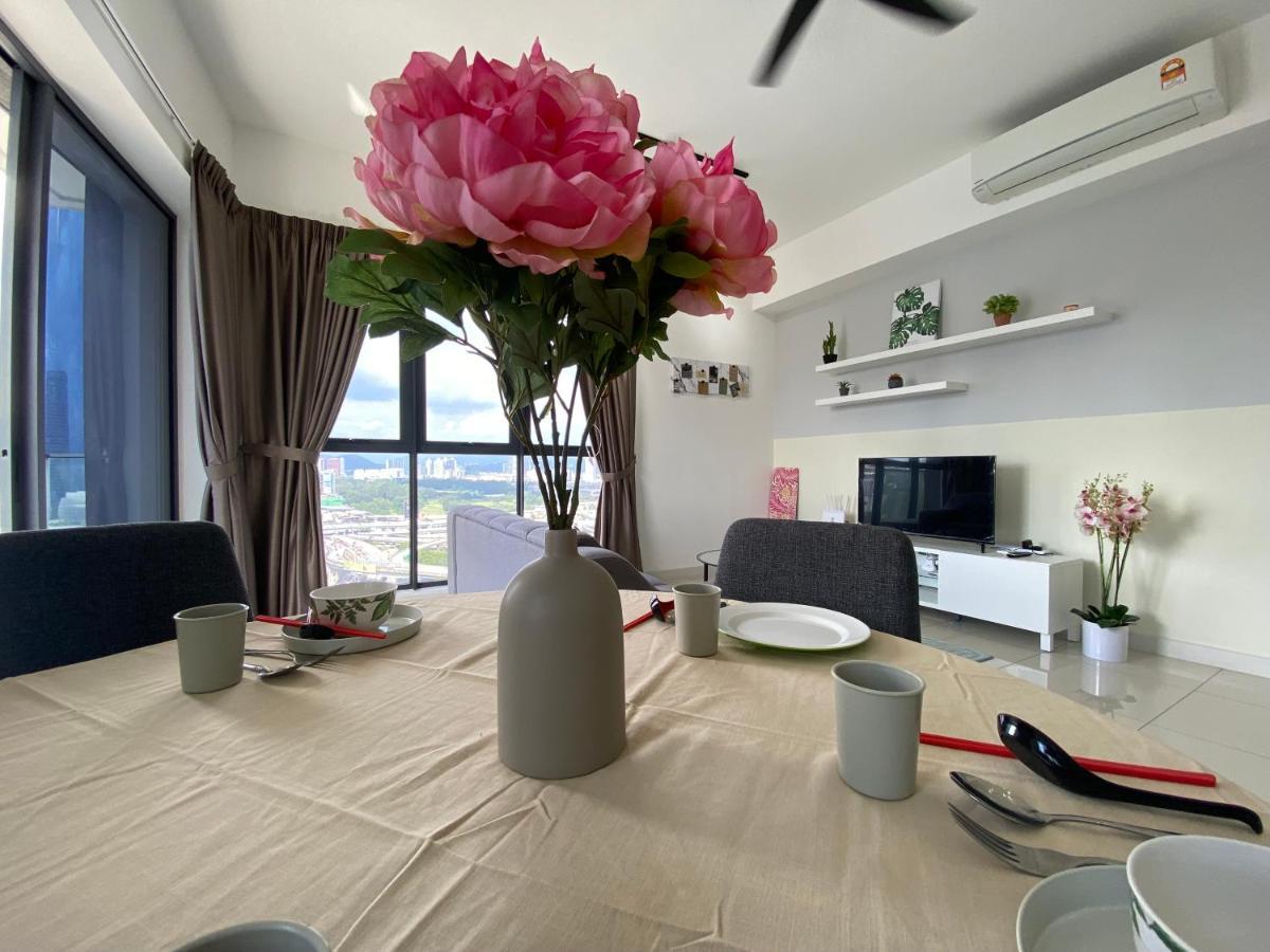 Happy Continew Residence 2 Bedrooms - Trx Kl Kuala Lumpur Eksteriør bilde
